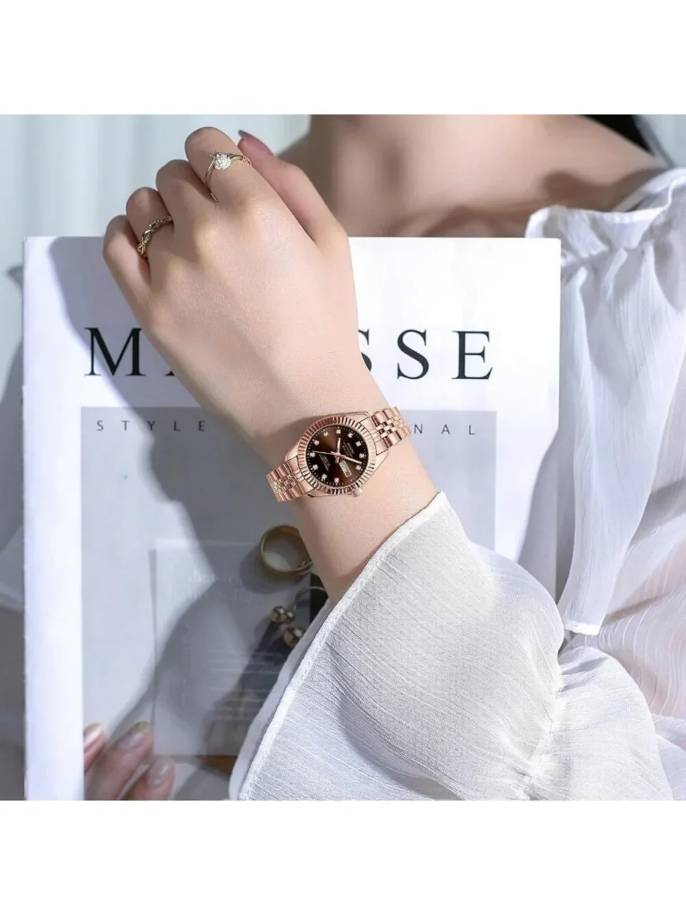 Elegant Women's Analog Quartz Watch - Gold & Silver Stainless Steel, Waterproof